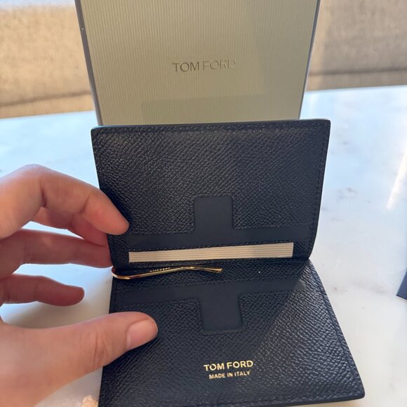 Tom Ford Small Grain Leather Folding Money Clip Cardholder - Picture 4 of 6